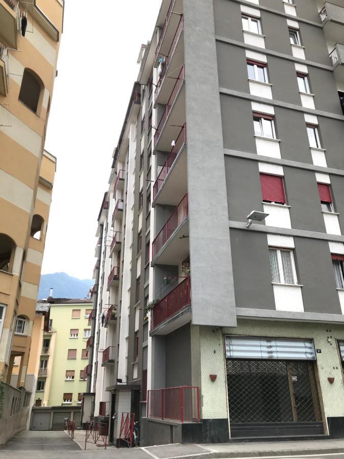 Lovely Panoramic View Apartment - Affitti Brevi Italia Aosta Buitenkant foto